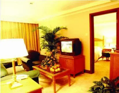 Hotel Jumbo Zhuhai 4*,